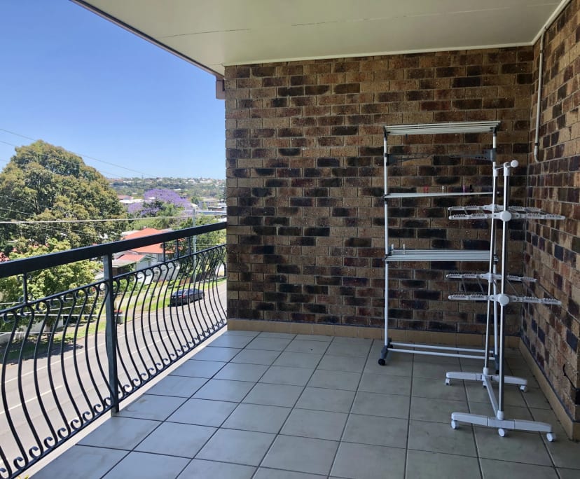 $350, Flatshare, 2 bathrooms, Coorparoo QLD 4151