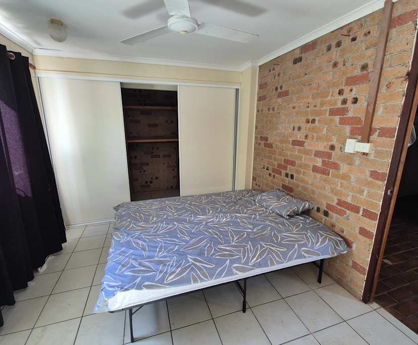 $180, Share-house, 5 bathrooms, Douglas QLD 4814