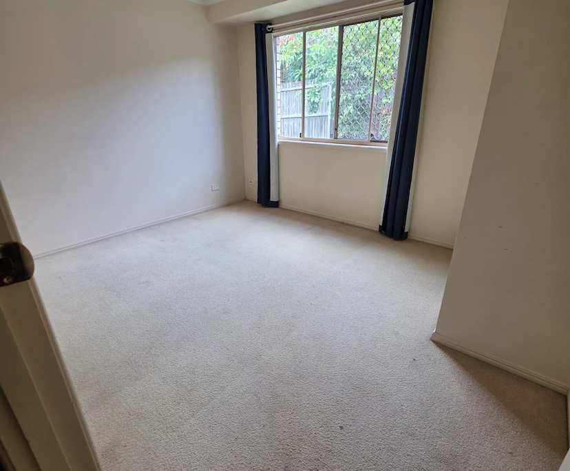 $350, Share-house, 4 bathrooms, Carindale QLD 4152