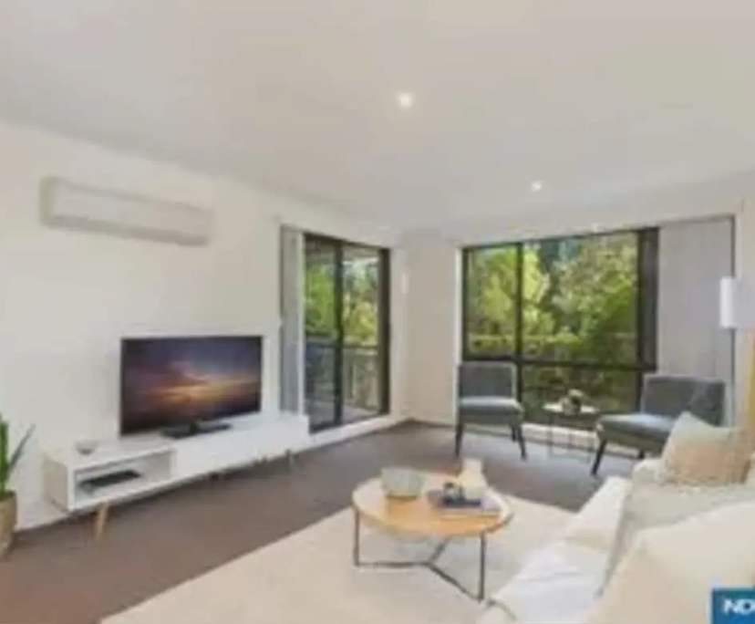 Unfurnished room in a flatshare