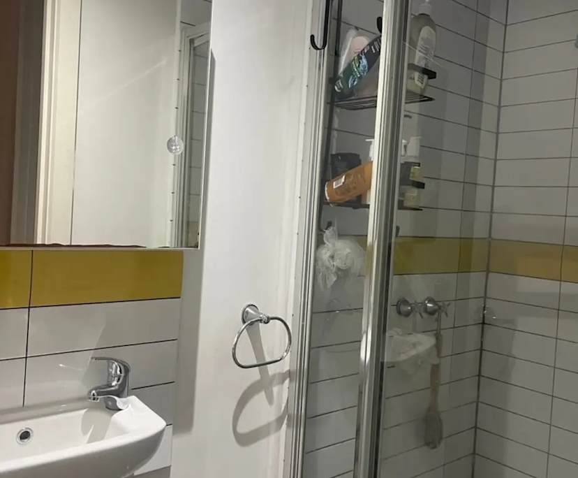 $210, Flatshare, 4 bathrooms, Hawthorn VIC 3122