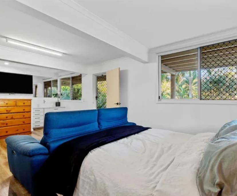 Room for Rent in Glenview, Sunshine Coast 350, Fl...