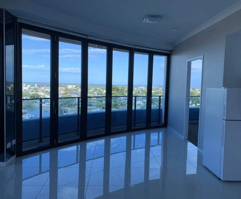 $395, Flatshare, 2 bathrooms, Biggera Waters QLD 4216