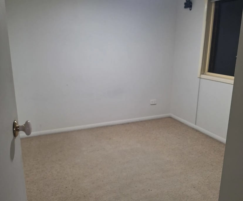 Room in a share house