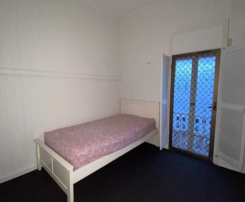 Unfurnished room in a share house