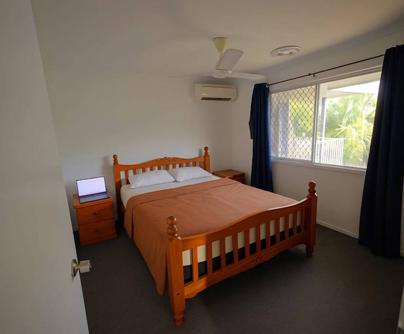 Furnished room in a share house