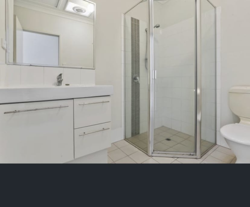 Unfurnished room with own bathroom