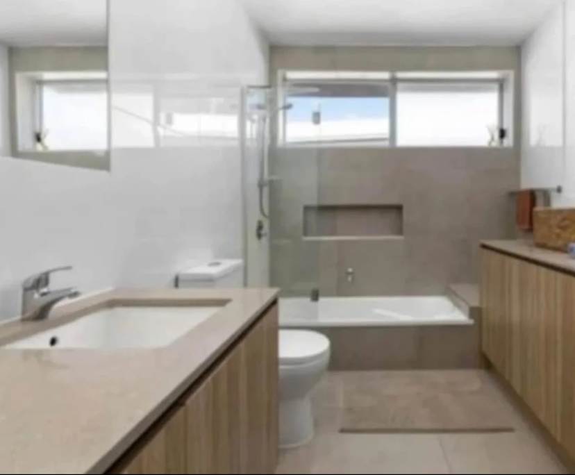 $350, Share-house, 3 bathrooms, Robina QLD 4226