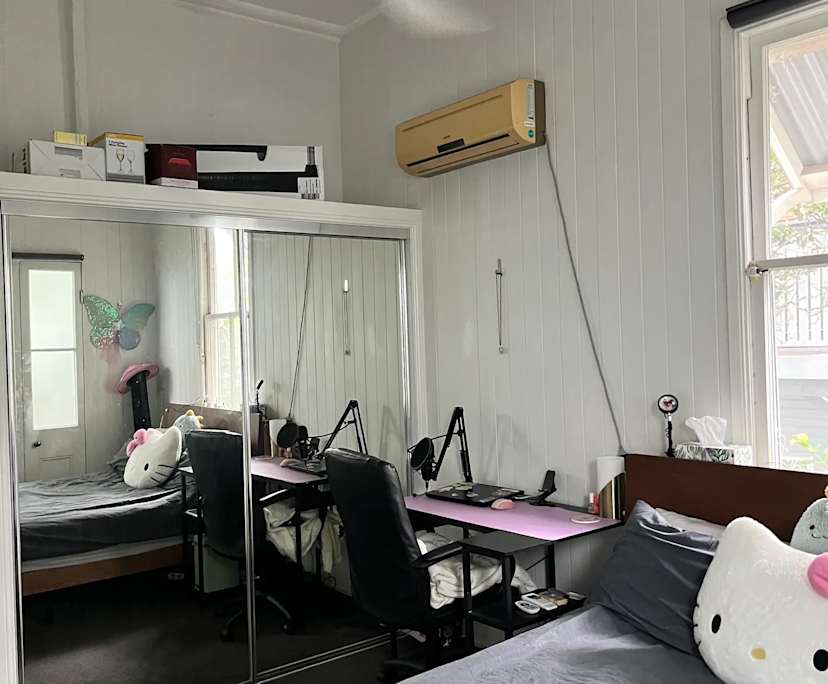 $320, Share-house, 3 bathrooms, Annerley QLD 4103
