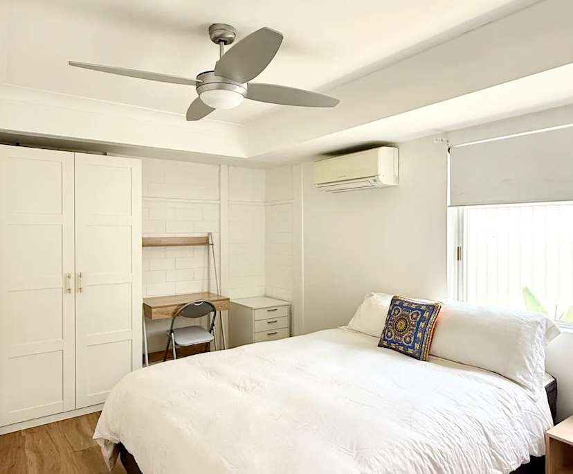 Furnished room with own bathroom