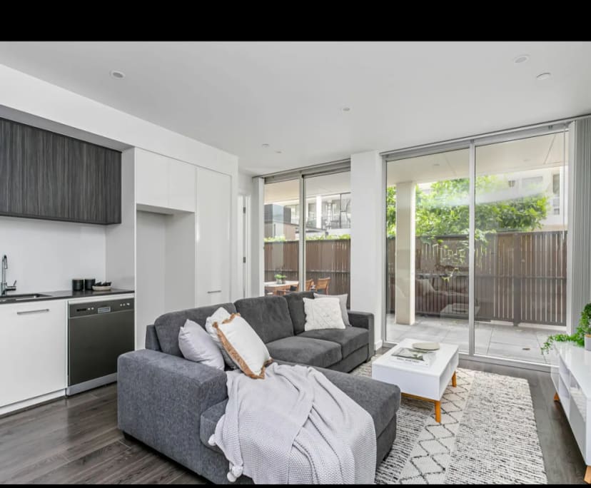 Unfurnished room with own bathroom