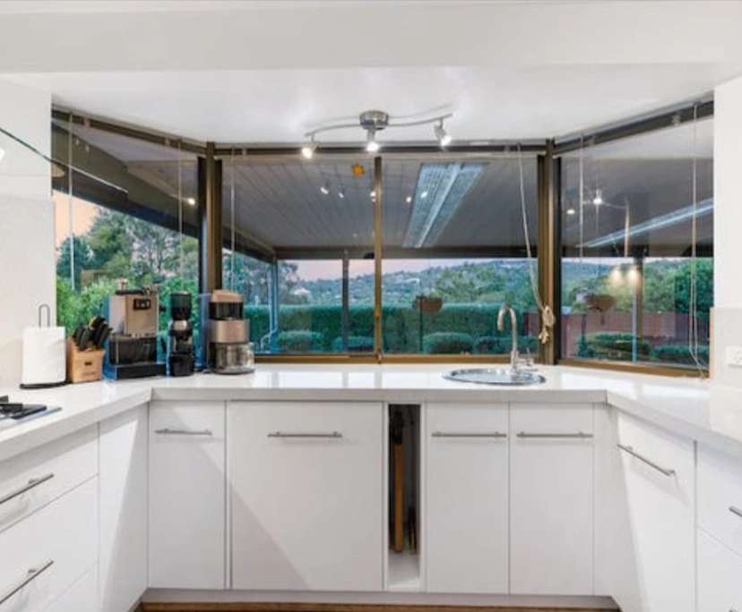 Room in a share house