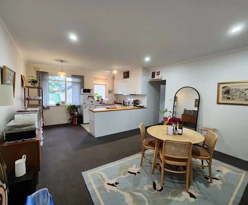 Whole property with 2 rooms for rent