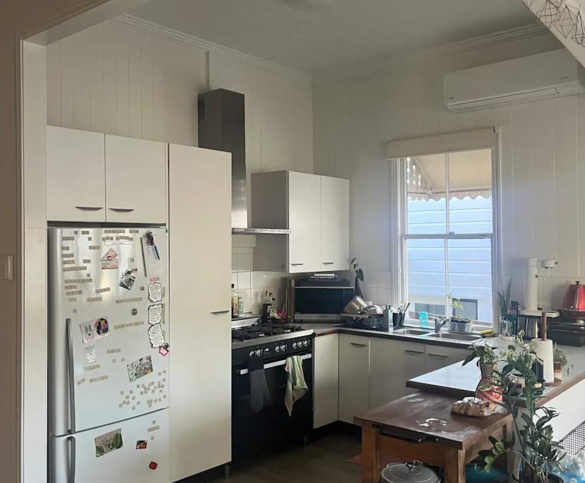 Unfurnished room in a share house