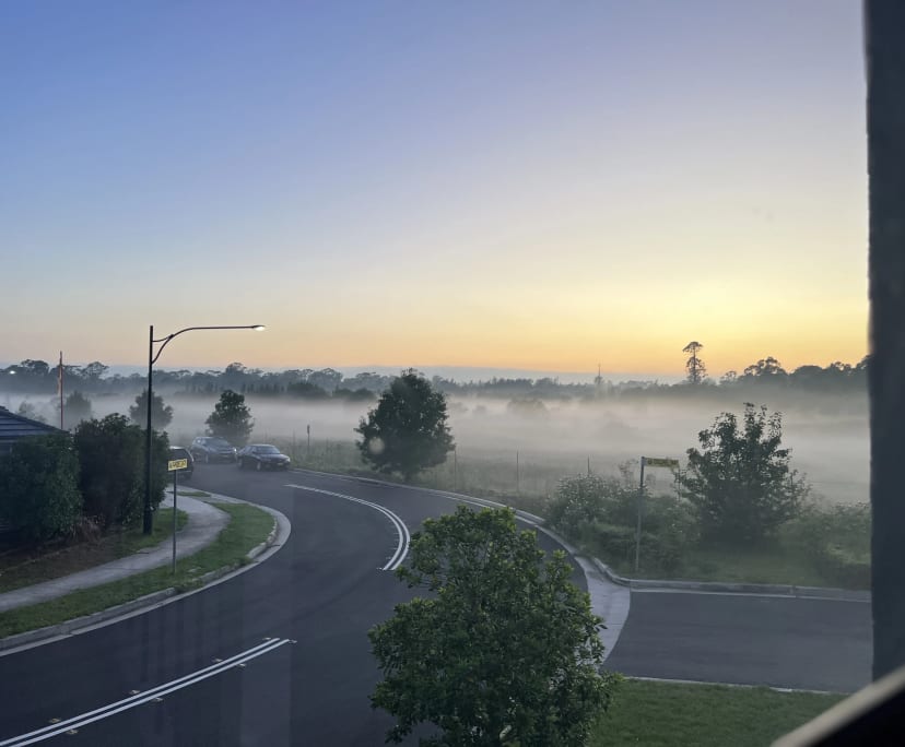 $210, Homestay, 3 bathrooms, Jordan Springs NSW 2747