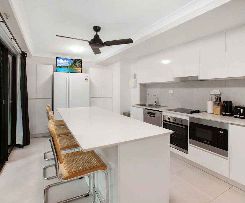 $300, Flatshare, 4 bathrooms, West End QLD 4101