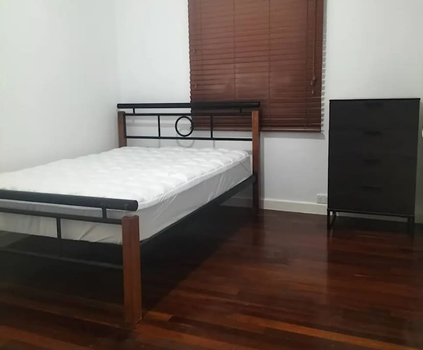 $295, Share-house, 3 bathrooms, Westminster WA 6061