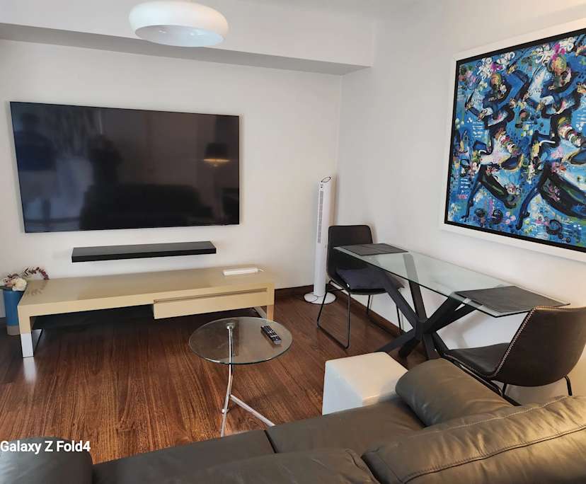 Furnished room in a flatshare