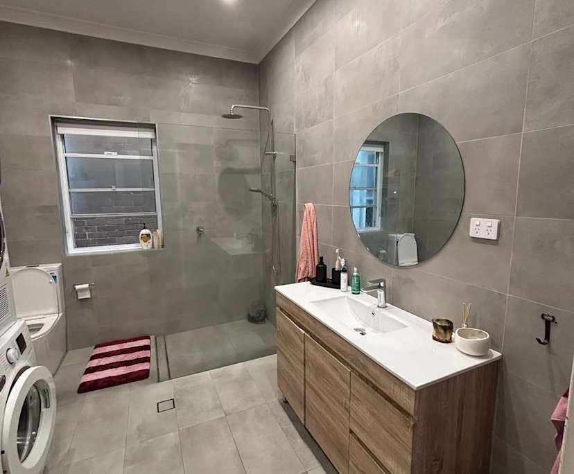 Furnished room with own bathroom