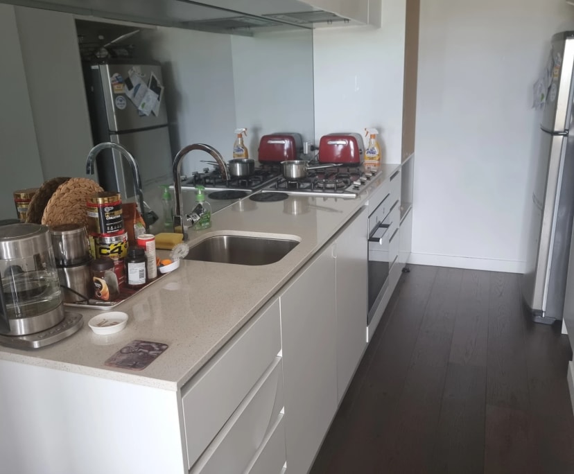 $350, Flatshare, 2 bathrooms, Spring Hill QLD 4000