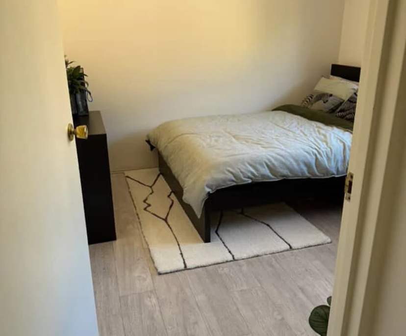 Unfurnished room in a share house