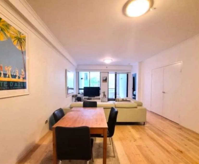 Furnished room in a flatshare