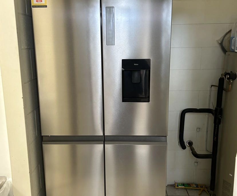 $250, Share-house, 3 bathrooms, Holloways Beach QLD 4878