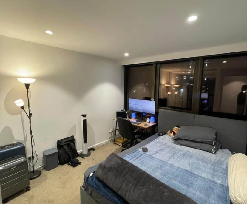 Unfurnished room in a flatshare