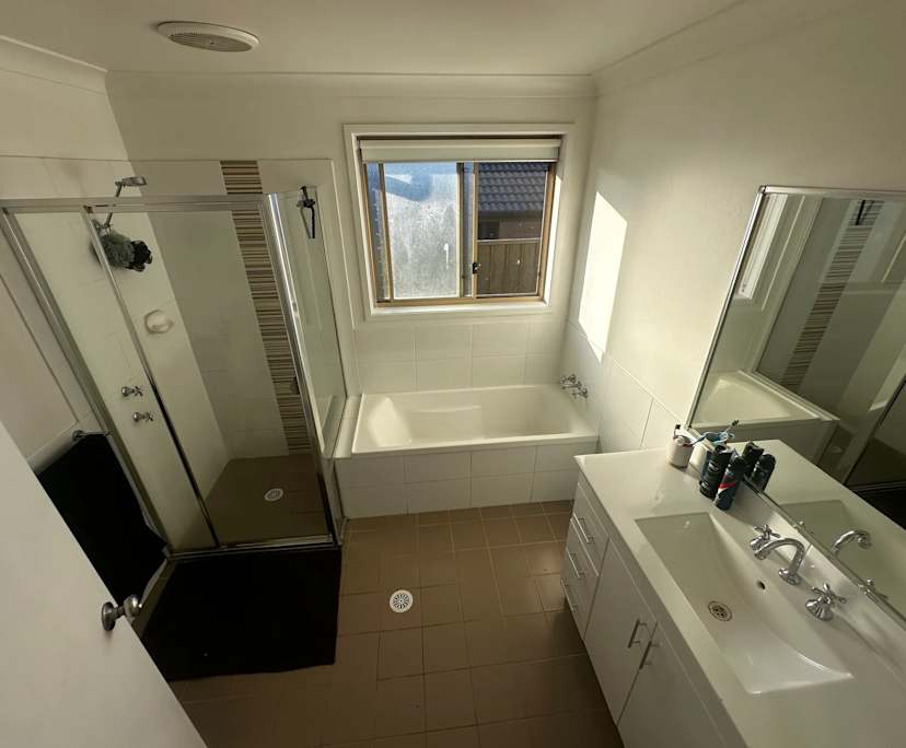 $325, Share-house, 4 bathrooms, Hamlyn Terrace NSW 2259