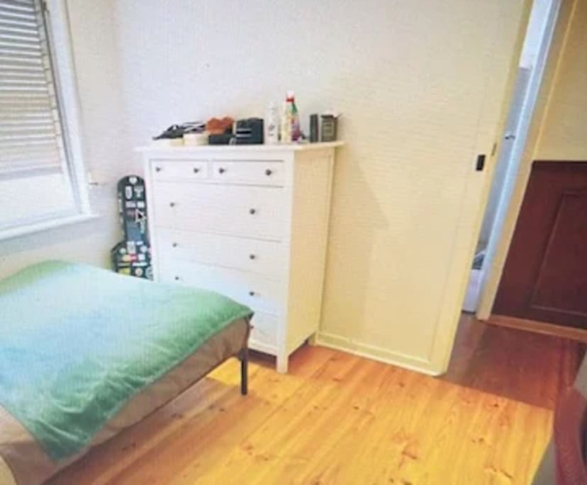 $240, Share-house, 4 bathrooms, Beverley SA 5009