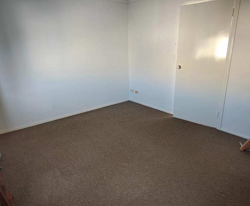 $350, Share-house, 2 bathrooms, Waterford West QLD 4133