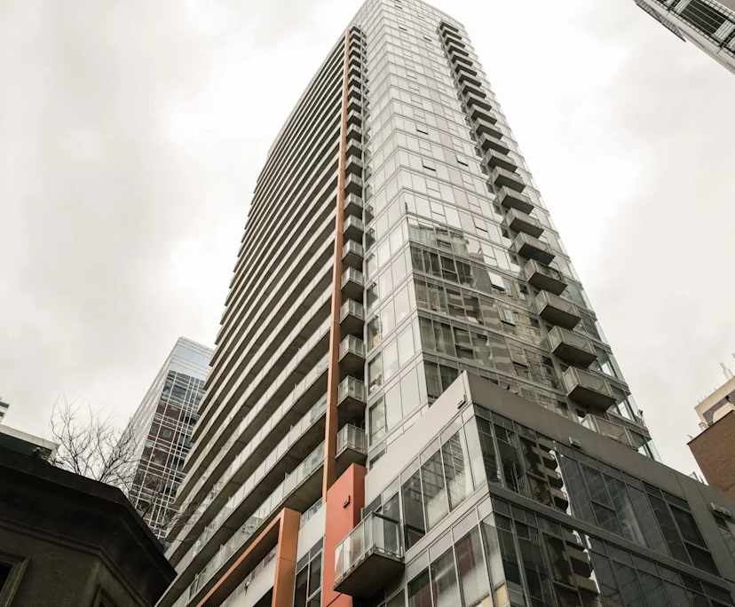 $1,425, Whole-property, 3 bathrooms, Melbourne VIC 3000