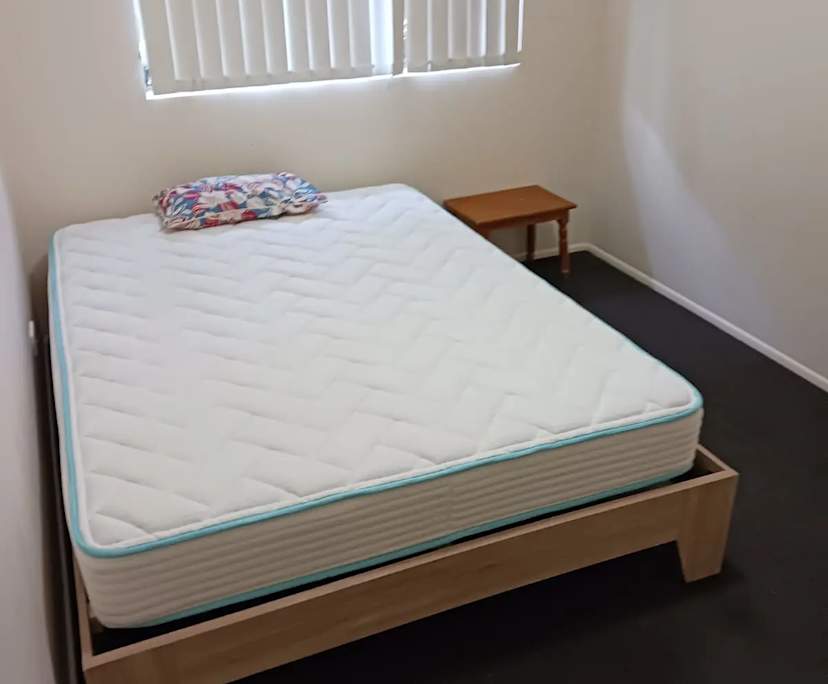 Whole property with 2 rooms for rent