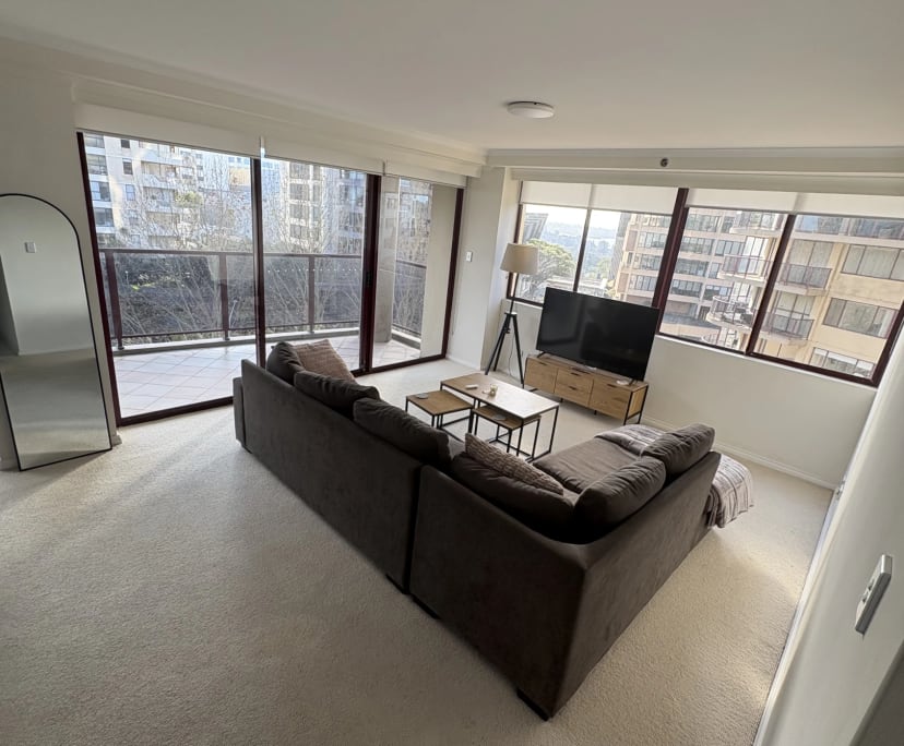 Furnished room in a flatshare