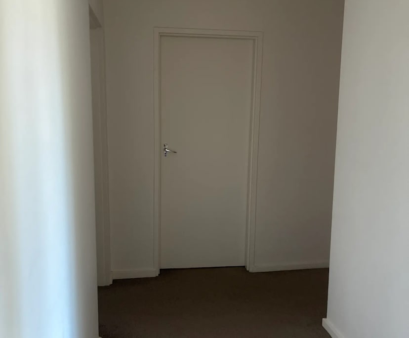 Unfurnished room in a flatshare