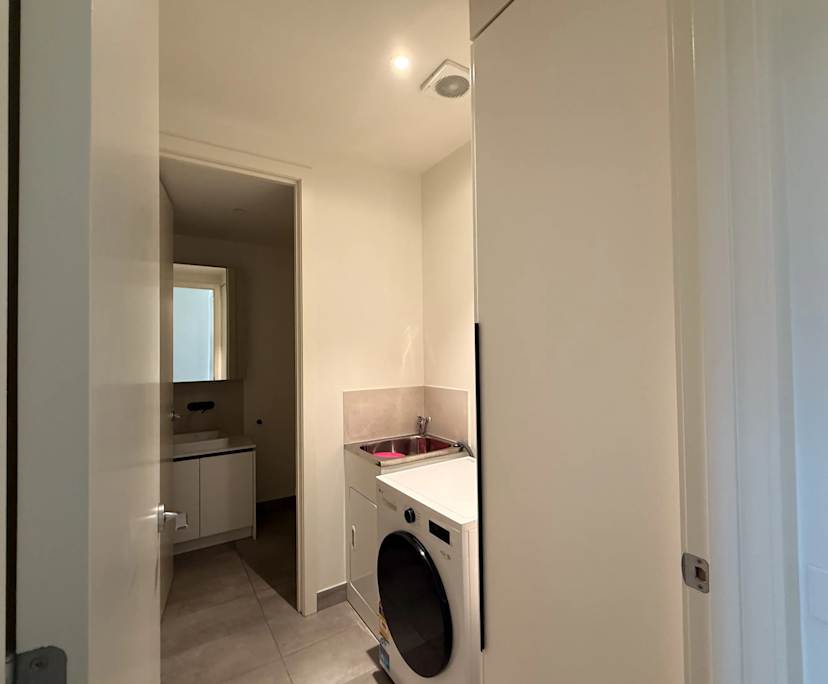 $301, Share-house, 4 bathrooms, Box Hill VIC 3130