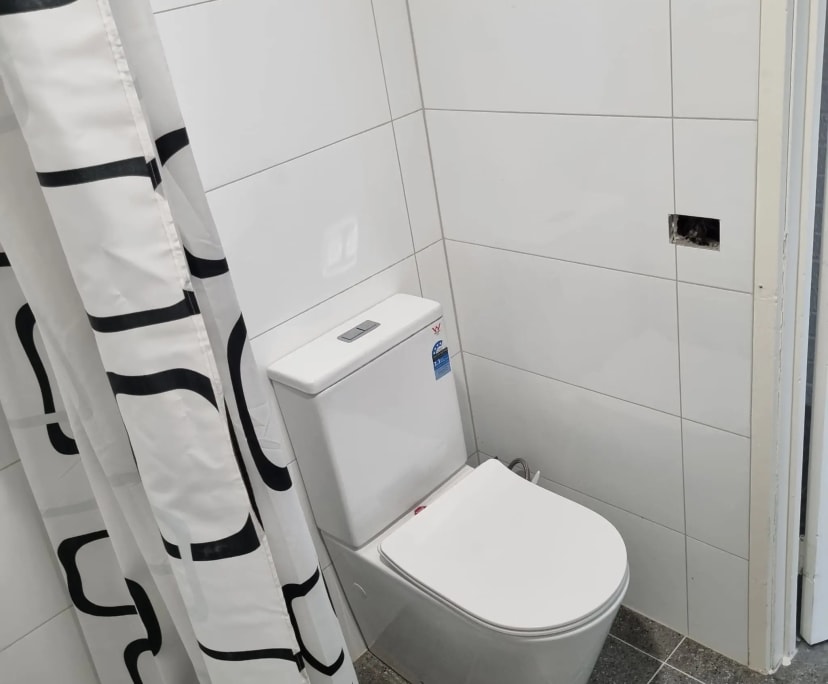 Furnished room with own bathroom