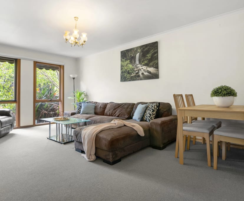 $1,195, Whole-property, 3 bathrooms, Balaclava VIC 3183