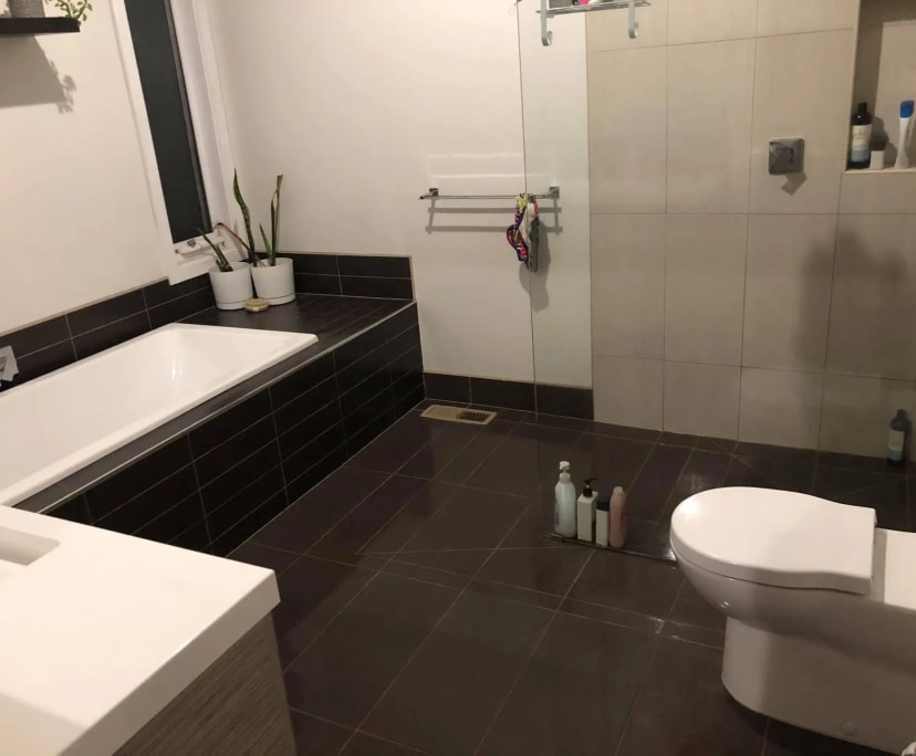 Room for Rent in Warrnambool, VIC 130, Unfurnishe...