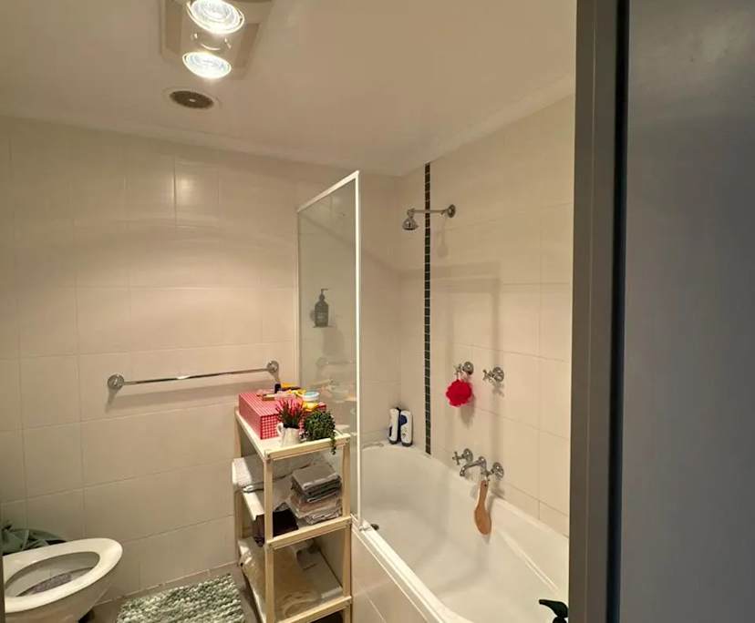 Whole property with 2 rooms for rent