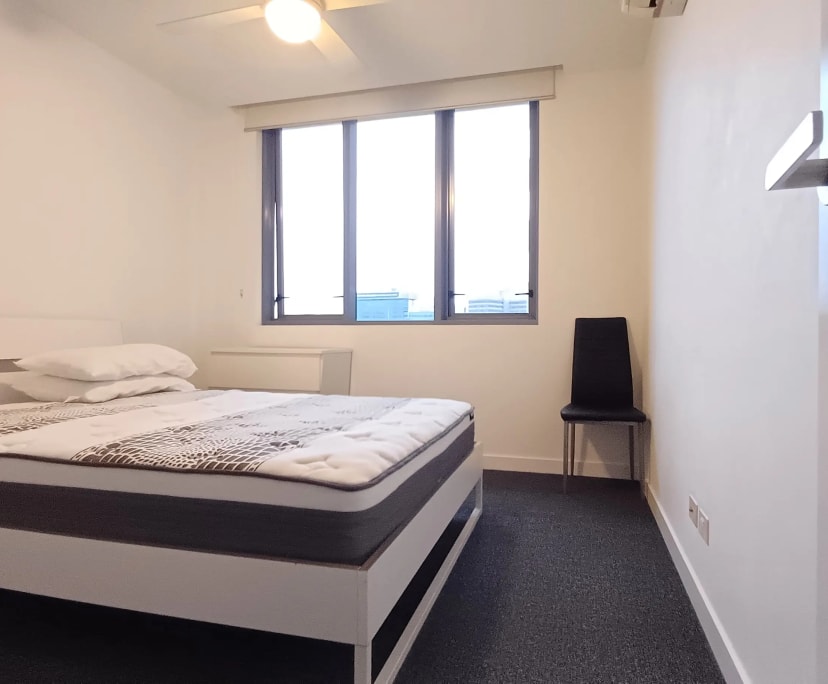 Furnished room in a flatshare