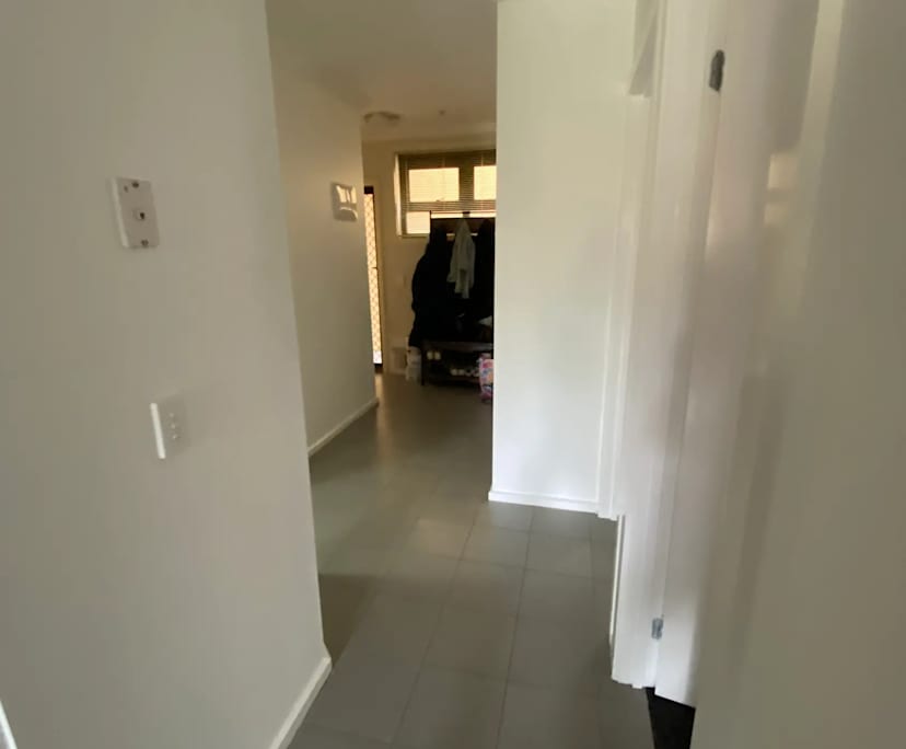 $220, Flatshare, 2 bathrooms, Glen Huntly VIC 3163