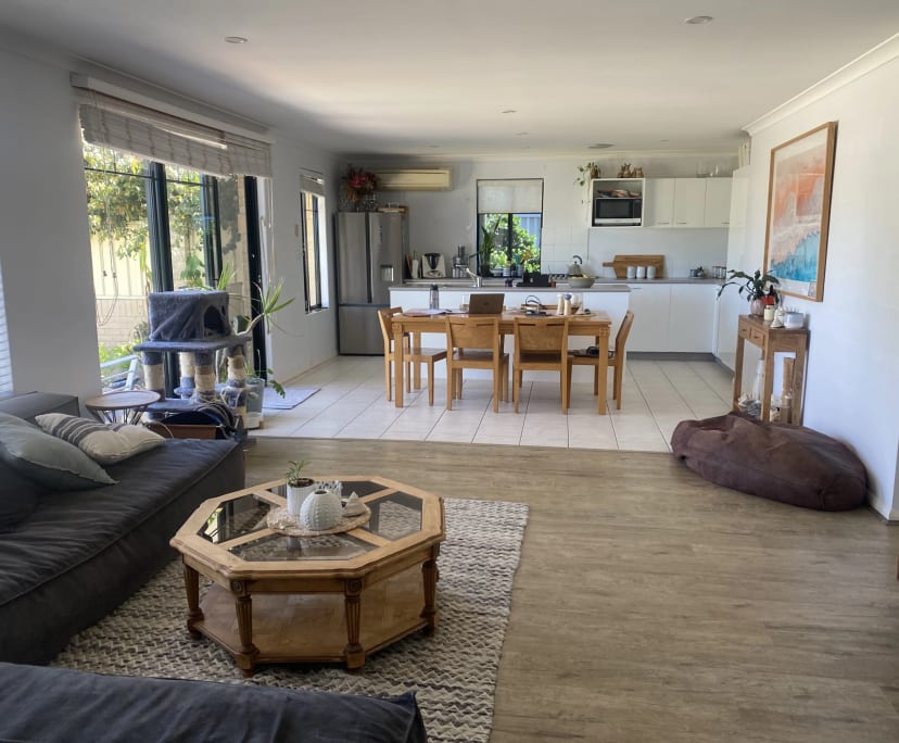 Furnished room in a share house