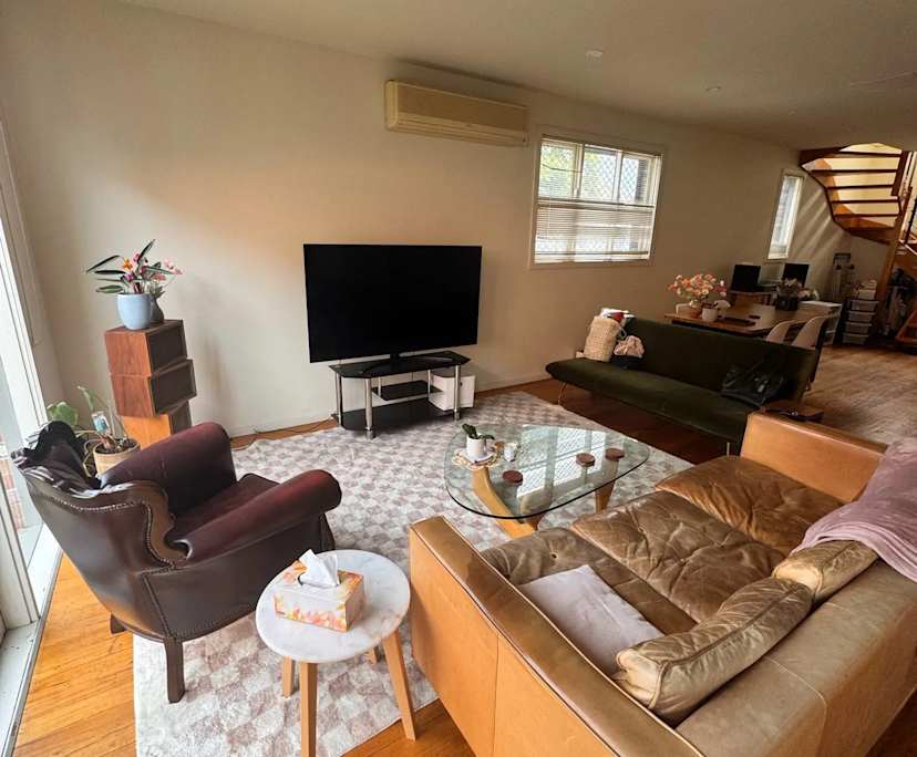 Unfurnished room in a share house