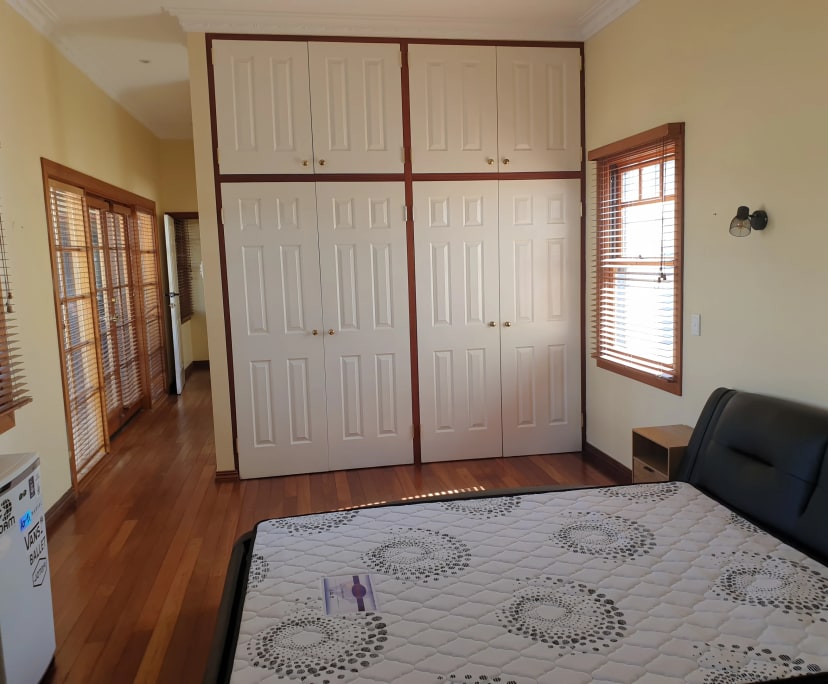 $350, Share-house, 4 bathrooms, Rivervale WA 6103