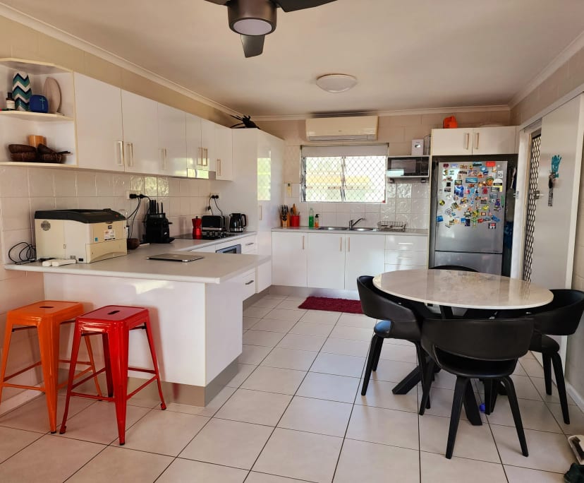 $380, Flatshare, 2 bathrooms, Cairns North QLD 4870