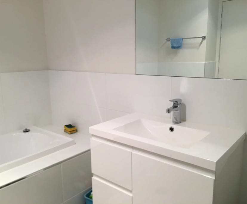 $245, Student-accommodation, 3 bathrooms, Harrison ACT 2914