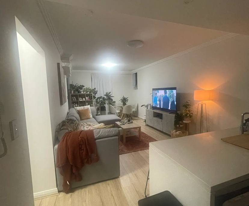 Unfurnished room with own bathroom
