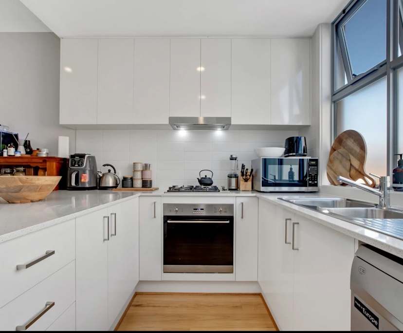 $700, Whole-property, 3 bathrooms, Kurralta Park SA 5037