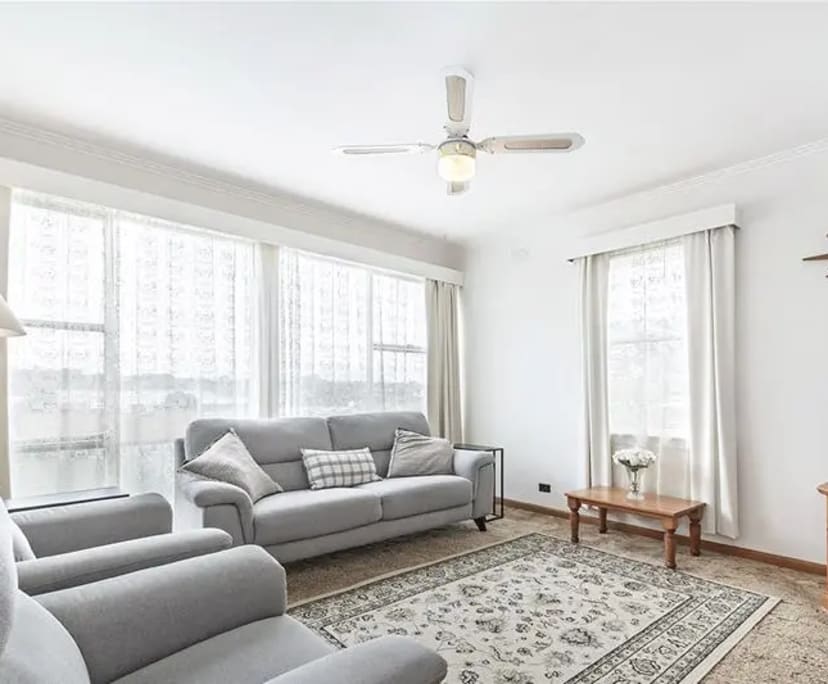 Room in a share house